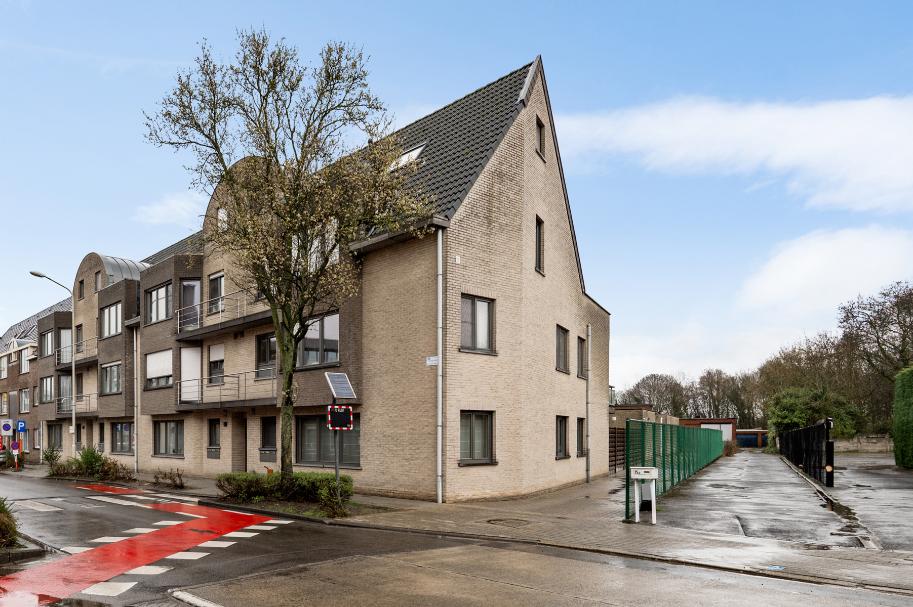 Ruim gelijkvloers appartement vlak buiten centrum Aartselaar - foto 2