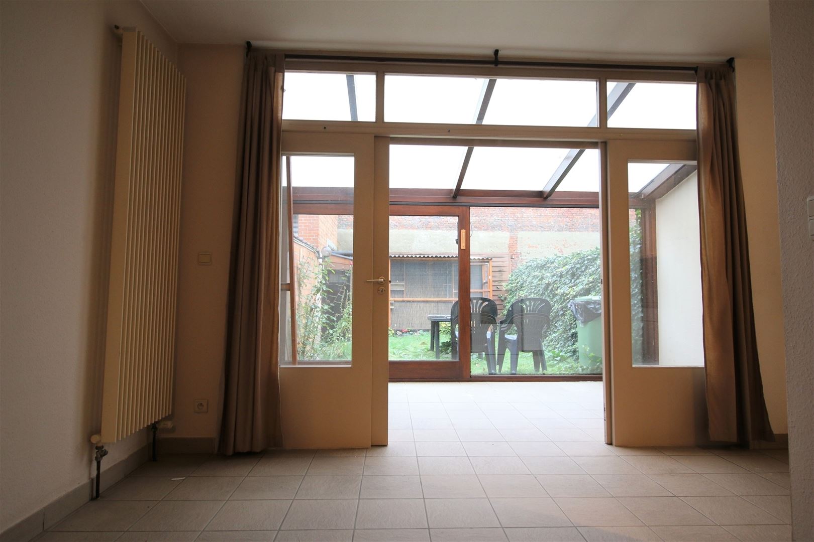 Gelijkvloersappartement met 1 slaapkamer en tuin in centrum Merksem - foto 5