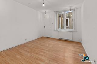 Dit instapklaar, gerenoveerd en betaalbaar appartement ligt op een absolute toplocatie op de grens tussen Bredene en Oostende, in het hart...