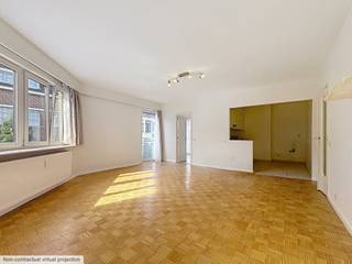 Auderghem, near Place Pinoy and Demey station, on a quiet residential street, a lovely one-bedroom flat plus study/child’s bedroom with a living area of ± 76 m². It comprises an entrance hall, a separate toilet, a bright living room of ± 30 m², a fitted kitchen (oven, hobs, extractor hood, fridge, dishwasher and washing machine), a bathroom, a bedroom of approximately ± 12.5 m² and a study/child’s bedroom of ± 9 m². A cellar is available in the basement. Available immediately! Energy Performance Certificate: Grade G. Estimated service charges: €180 per month (communal areas, heating, hot and cold water).<br /><br /><strong><span>On the 1st floor</span> :</strong><br />
<ul>
<li>Entrance hall</li>
<li>Separate toilet</li>
<li>Bright living room of ±30 m²</li>
<li>Fitted kitchen (oven, hob, extractor hood, fridge, dishwasher and washing machine)</li>
<li>Bathroom (bath/shower, washbasin)</li>
<li>Bedroom 1: ± 12.5 m²</li>
<li>Office/Child's bedroom : ± 9 m²</li>
</ul>
<br />Cellar (first cellar on the left)<br /><br />Available immediately!<br /><br /><span>Reserve service charges</span> : €180/month (common areas, heating, hot and cold water)