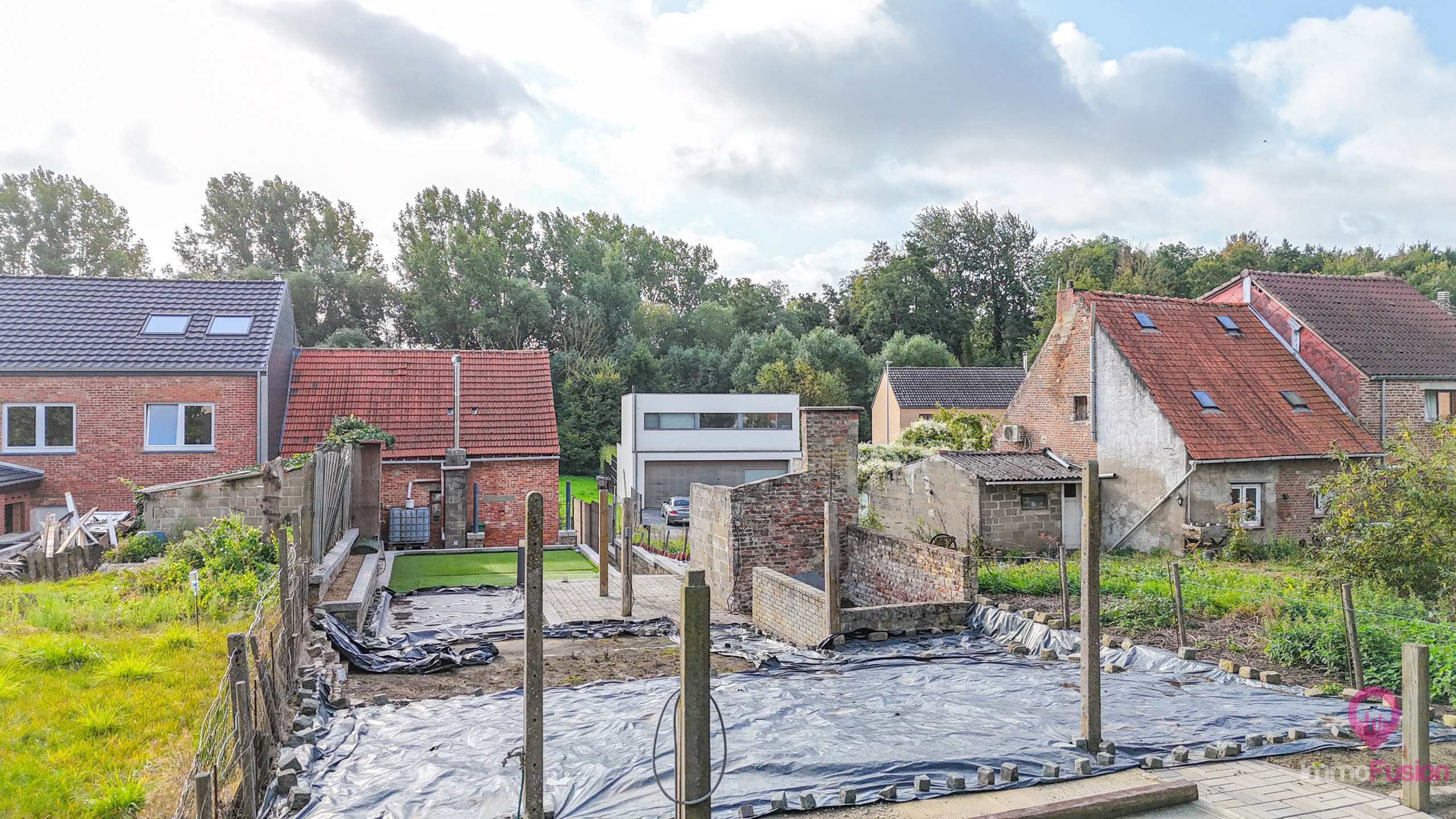 Te renoveren woning gelegen op een doodlopende straat! - foto 4