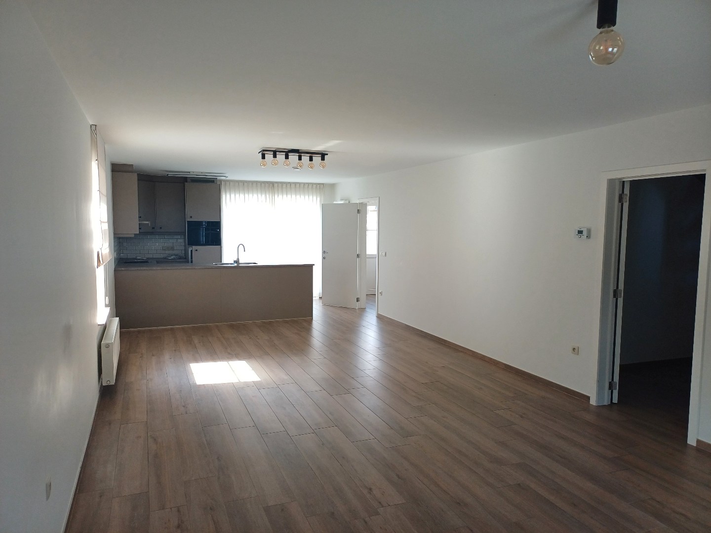 Nieuwbouw instapklare gezinswoning met 3 slaapkamers kortbij Neerpelt centrum - foto 5