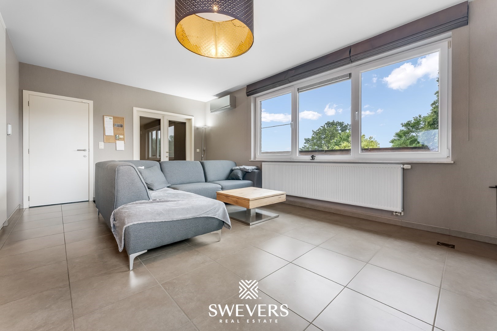 Ruim appartement net buiten Beringen-centrum met uitzicht rondom - foto 2