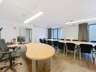 Een strategische locatie voor uw activiteit, in het hart van de Brusselse mobiliteit.Gelegen in de Barastraat 6 te Anderlecht, biedt...