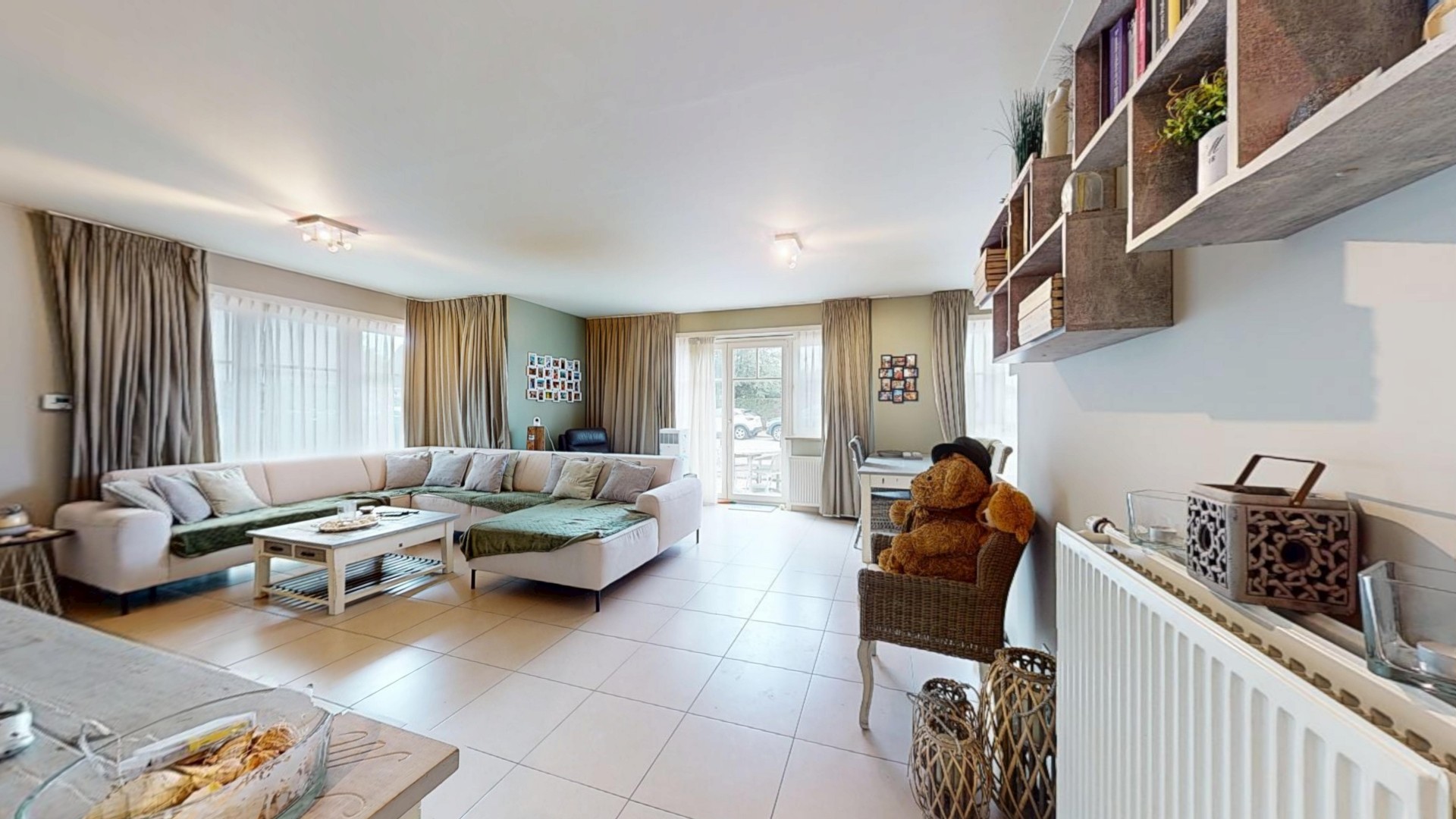 Ruim en recent gelijkvloers appartement in het centrum - foto 3