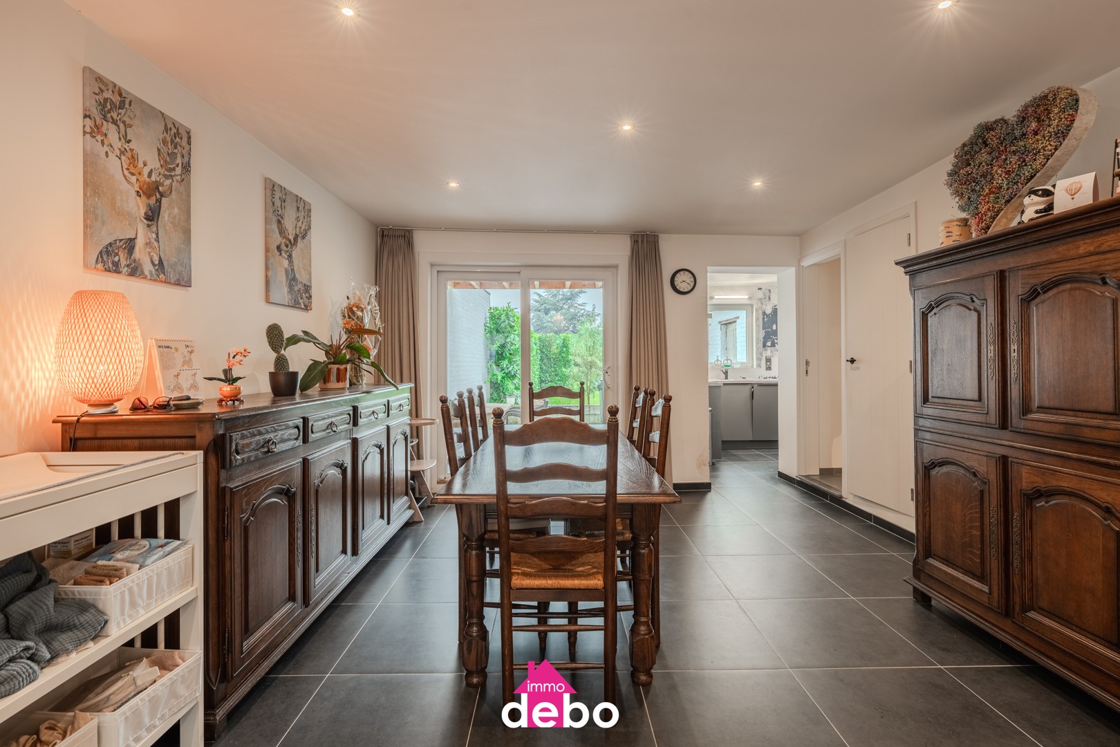 Instapklare en energiezuinig woning met garage, prachtige leefruimte, keuken, badkamer, terras, tuin, 3 slaapkamers en bureauruimte. Klassewoning. Topper in zijn prijsklasse - photo 5