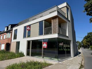 Kwalitatief afgewerkt appartement van 80m² op zeer gunstige hoekligging. De kleinschalige residentie 't Park, waar het gelijknamige café was, kent...