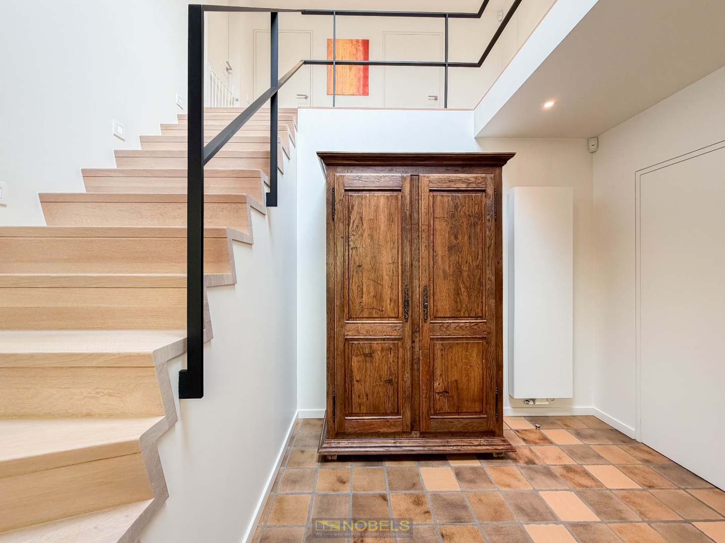 Te koop, gerenoveerde villa in verkeersluwe straat te Gavere! - photo 4