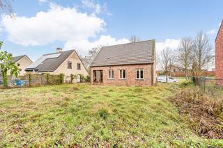 Deze woning werd in 1999 opgetrokken en steeds bewoond door de eerste eigenaar. De ligging nabij het researchpark te Haasrode en de op/afrit van...