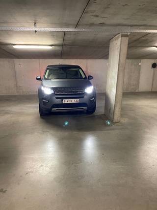 Ruime staanplaats in de Elisabethlaan ter +/- ter hoogte van het binnenhof.<br />160euro + 10euro kosten<br /><br />Ideale ligging.