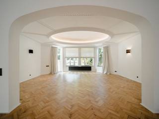 Située sur une avenue prestigieuse d'Uccle et du très recherché quartier de l'Observatoire, propriété de ± 20 ares composée d'une villa avec...