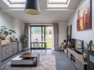 Achter deze charmante gevel treffen we een toffe stadswoning met zonnige tuin. Vanuit Damme geniet je van een vlotte verbinding zowel richting de...