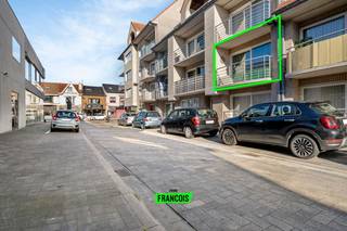 Instapklaar appartement met zonneterras in Oostende.Welkom in de Sint-Jansstraat 4 te Oostende! Dit recent gerenoveerd combineert comfort, licht en...