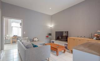 <p>Looking for a charming home with plenty of room to grow? This attractive terraced house combines a practical layout with a convenient location, just a short distance from the centre of Asse.</p><p> </p><p>The entrance hall leads into a first room, currently used as a home office. Thanks to its open layout, this space could just as easily be transformed into a lounge, playroom or cosy sitting area.</p><p>From here, you move into the spacious living area with dining space and a fully equipped kitchen. The living area also provides direct access to the cosy garden.</p><p>The ground floor further benefits from a separate toilet and a practical storage room. This space could also be used as a garden shed, providing additional room for bicycles, gardening equipment and other belongings.</p><p> </p><p>The first floor comprises two spacious bedrooms and the bathroom, equipped with a shower over the bathtub, a washbasin unit and a toilet. A fixed staircase leads to the attic, a generous space that is currently undeveloped and offers plenty of possibilities to suit your needs. It could, for example, be transformed into an additional bedroom, hobby room, home office or playroom.</p><p> </p><p>The property also offers several technical advantages. The roof has been insulated, the windows are fitted with high-efficiency glazing and the house currently has an EPC rating of C. The electrical installation is also compliant.</p><p> </p><p>Thanks to its practical layout, spacious attic, cosy garden and the various possibilities for further adaptation, this property is an ideal first home. A comfortable place to move into straight away, with the opportunity to adapt and expand it over time according to your needs and wishes.</p><p> </p><p>The location is another major advantage: the centre of Asse, shops, schools and public transport are all within easy reach.</p><p> </p><p><strong>Interested? Schedule your viewing today via the Living Stone website.</strong></p>
