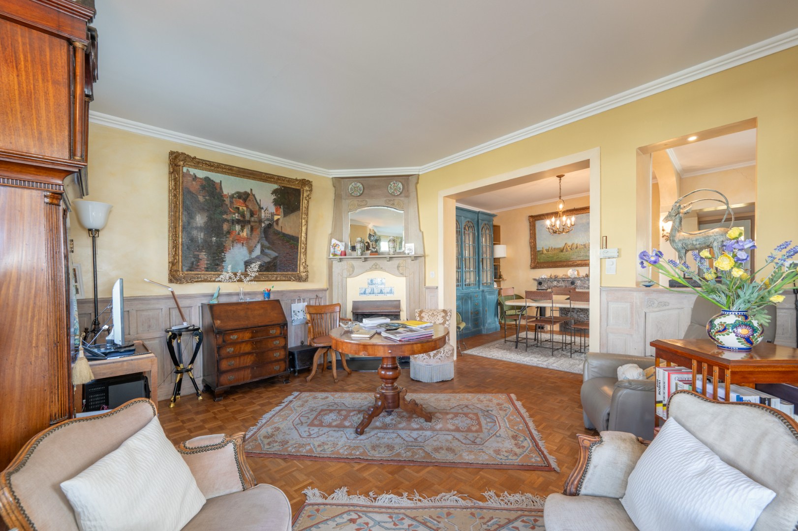 Villa in eclectische stijl met garage en staanplaatsen in het hart van Duinbergen - foto 4