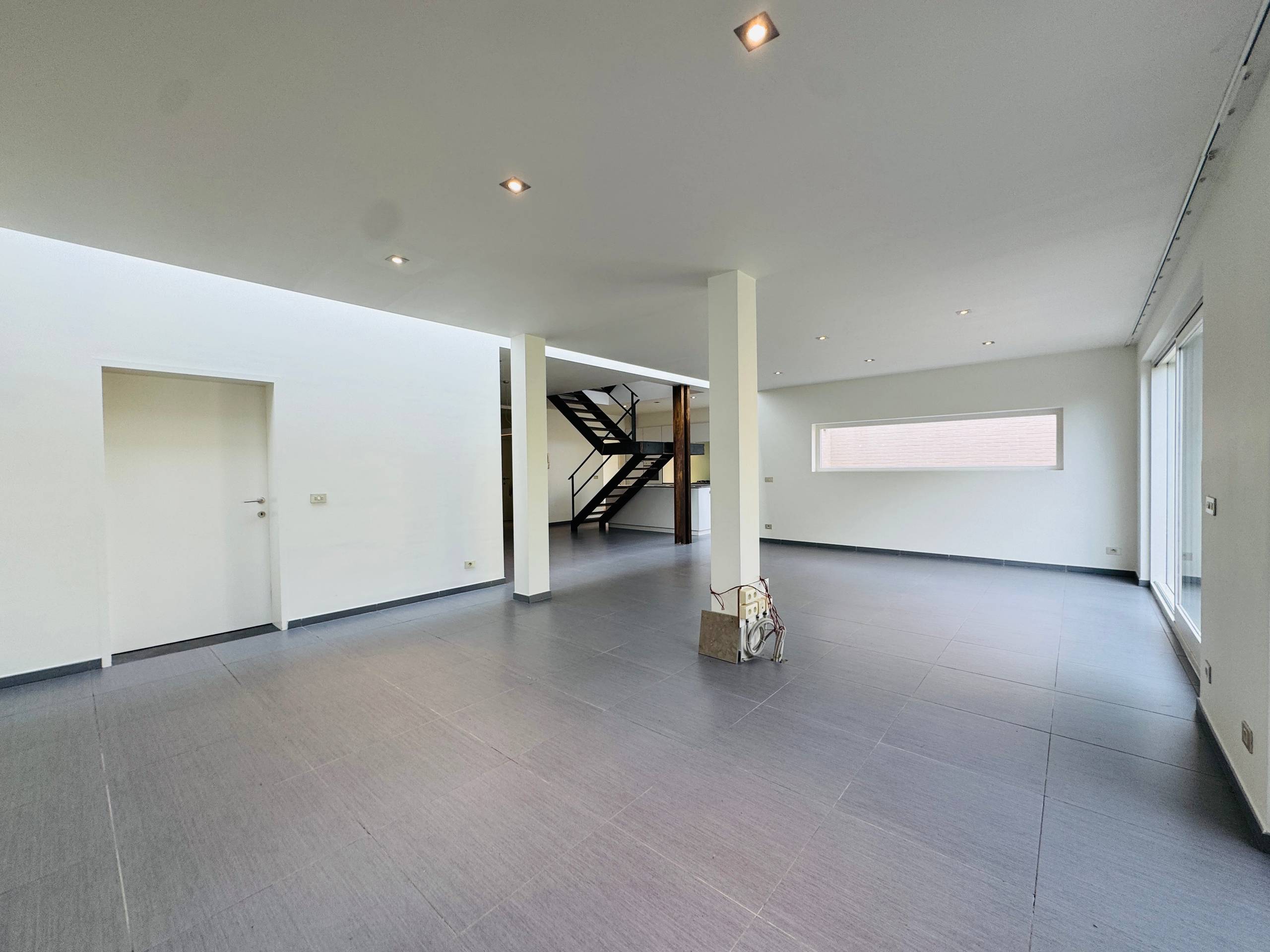 Wervik - Ruime woning met 4 slaapkamers en garage - foto 4