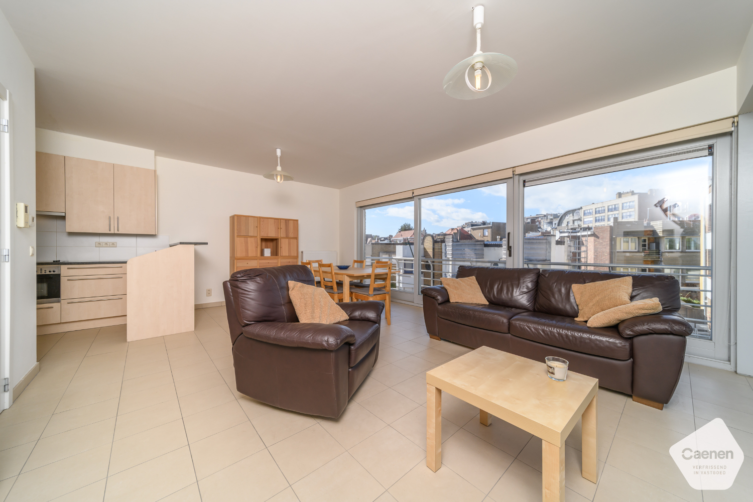 Gemeubeld hoekappartement met 2 slaapkamers en buitenstaanplaats - foto 4