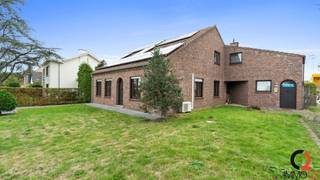 Ruim appartement met garage en privatieve tuin nabij het centrum van Tessenderlo-HamOp een vlot bereikbare locatie nabij het centrum van...
