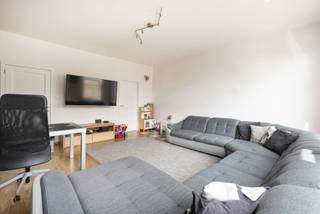 ANDERLECHT, near Bizet and La Roue, charming single-family house of approx. 150 m² of living space with large workshop/storage room, built in 1945, on a plot of approx. 1.66 acres. It is laid out as follows: Ground floor: garage (2 cars), large workshop/storage room of approx. 100 m²; First floor: living room of approx. 25m², office of approx. 13.5m², fitted kitchen, shower room; Second floor: 2 bedrooms (approx. 25m² and approx. 13m²); Attic of approx. 10m². All surface areas are given as an indication. PEB: G, 104kg/ (m²/ year). Electricity COMPLIANT. Don't delay, visit today! INFORMATION TREVI NORD: 02.410.10.30
Visit our Facebook page Trevi Nord
