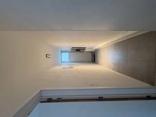 Zeer mooie gerenoveerde woning met 4 slaapkamers in centrum Wervik.Indeling Leefruimte, openkeuken, wc, badkamer, technische ruimte 1ste verdiep 3...