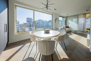 Gemeubeld luxeappartement met adembenemend uitzichtWonen op "’t Eilandje" betekent genieten van een unieke combinatie van rust en stadsleven. Dit...