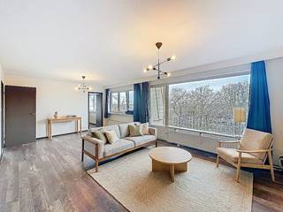 Op zoek naar comfortabel en rustig wonen met een vlotte bereikbaarheid? Dit aangename appartement met 2 slaapkamers en een zonnig terras, gelegen...