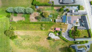 Dit perceel met een straatbreedte van maar liefst 42 meter biedt een uitzonderlijke kans voor ontwikkelaars, investeerders of particulieren met...