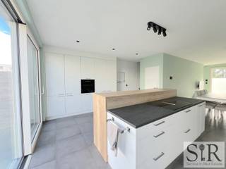 Ben je op zoek naar een moderne, energiezuinige woning op wandel- en fietsafstand van Mechelen? Dan is deze woning een absolute aanrader! Deze...