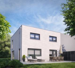 <p>Bouwgrond op zeer gegeerde ligging met prachtig groen uitzicht, bestemd voor een halfopenbebouwing. De bouwgrond heeft een totale oppervlakte van 11a04ca, waarvan 6a47ca in woongebied met landelijk karakter en 4a57ca agrarisch gebied waardoor je zicht op groen blijft behouden! In de buurt zijn verschillende recreatie- en sportmogelijkheden, een kinderdagverblijf, winkels, tankstations,.. Bovendien geniet je een zeer vlotte bereikbaarheid naar omliggende gemeenten (waaronder Hasselt) en op fietsafstand van prachtige natuurgebieden zoals o.a. Bokrijk en de Teut.<br />In samenwerking met Limburgs Vastgoed, biedt AVL u de mogelijkheid tot het bouwen van een woning, volledig naar eigen wensen. De woning op de website heeft een oppervlakte van 176m2. De woning biedt u alvast alle zekerheden en garanties inzake EPB waarden. We geven u graag uitgebreid uitleg over de vele mogelijkheden in een persoonlijk gesprek.<br />Dit project realiseren wij in samenwerking met Limburgs Vastgoed.<br />NHOUD SLEUTEL OP DE DEUR<br />- Ruwbouw winddicht.<br />- Sanitaire leidingen (inclusief hergebruik van regenwater).<br />- Warmtepomp<br />- Zonnepanelen<br />- Vloerverwarming met verfrissingsfunctie in de volledige woning.<br />- Elektriciteit.<br />- Pleisterwerken.<br />- Isolatiewerken en chape.<br />- EPB berekening.<br />- Ventilatiesysteem D+.<br />- Inclusief architectkosten en veiligheidscoördinatie.<br />- Afgewerkte keuken.<br />- Sanitaire toestelen.<br />- Tegelvloeren op het gelijkvloers<br />- Binnendeuren in tubespaan, reeds voor geschilderd.<br />- Voegwerken.<br /><br />Prijs sleutel op de de deur afgewerkt :<br />Prijs exclusief kosten : 463.615 euro<br />Prijs inclusief kosten : 549.875 euro</p>