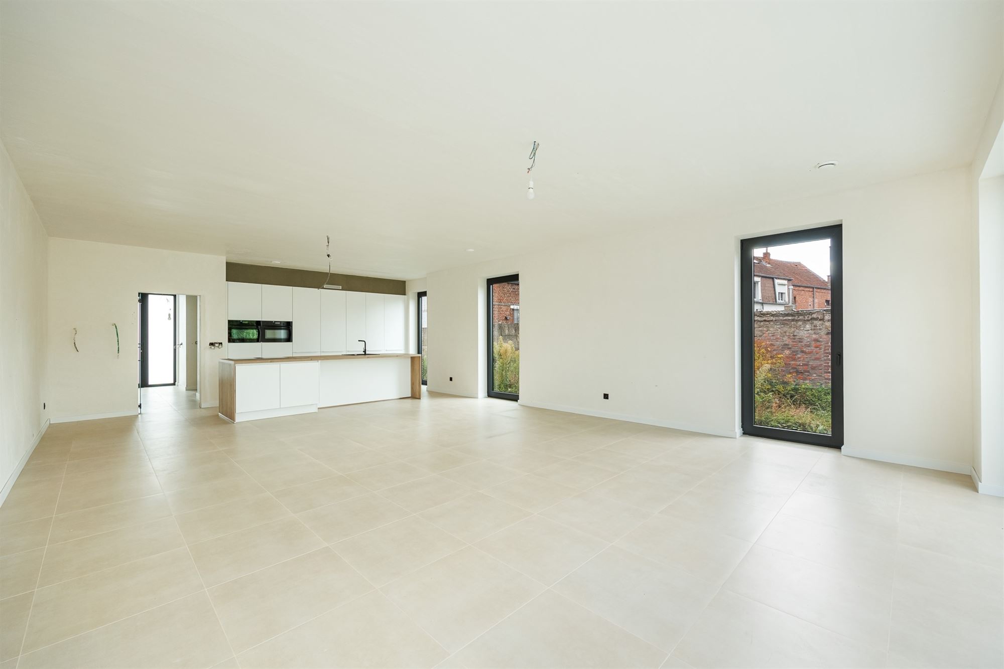 Halfopen nieuwbouwwoning met 3 kamers en tuin - foto 2