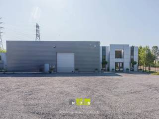 BEDRIJFSHAL VAN 480M² + KANTOOR VAN 105M² TE GENK.TROEVEN- Gelegen aan het industrieterrein in Genk.- Alarm en camerabewaking.- Rolbrug 3,2 ton.- 4...