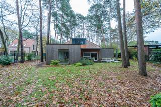 Op de grens van Keerbergen met Tremelo ligt deze gezellige woning in een rustige straat.De voormalige bungalow onderging een grondige transformatie...