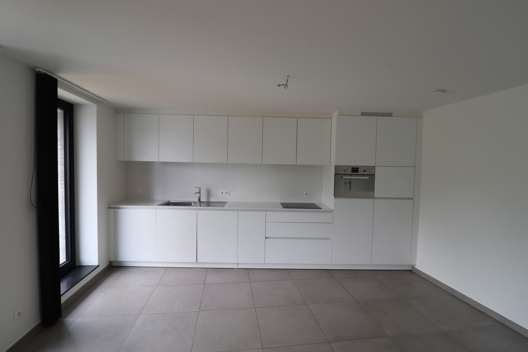 Recent gerenoveerd appartement op de 1ste verdieping met 2 slaapkamers en terras.  - foto 4