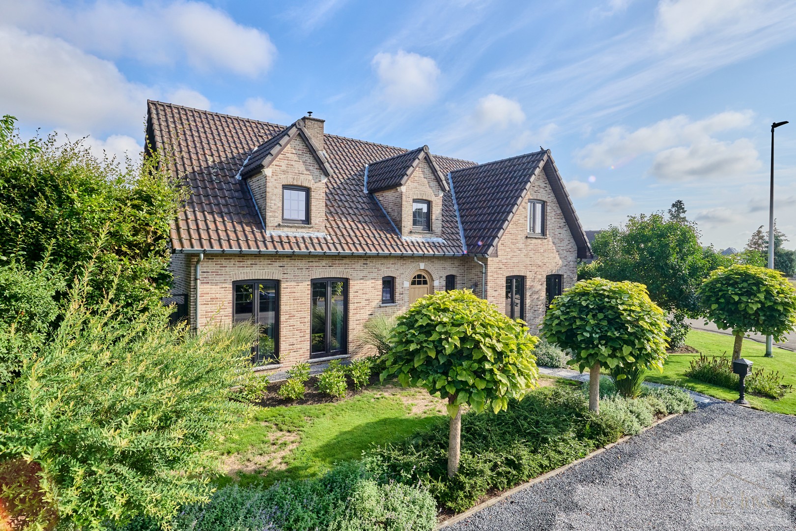 Ruime en energiezuinige villa met 3 slaapkamers op een prachtig hoekperceel van 890 m² - foto 2