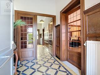 Pal in het centrum van ons lieflijke Overwinden, treffen we deze ruime gezinswoning met uitbreidingsmogelijkheden en eigen atelier!<br /><span>Bent u op zoek naar een woning met échte groeimogelijkheden en ruimte voor uw hobby? Deze charmante woning biedt het beste van twee werelden: een comfortabel thuis én een zee aan potentieel.</span><br />Troeven van de woning:
<ul>
<li><span>Veel ruimte om uit te breiden: Of u nu droomt van een extra slaapkamer, een grotere leefruimte , fitnessruimte of een thuiskantoor; dankzij de beschikbare ruimte en flexibele indeling kunt u deze woning volledig laten meegroeien met uw plannen.</span></li>
<li><span>Handige atelierruimte: Voor de handige harry of creatieve doe-het-zelver is er een compacte, functionele werkplaats aanwezig. Perfect voor klusprojecten, stockage van materiaal of als creatieve studio.</span></li>
</ul>
Kortom, een woning boordevol potentieel waar u direct kunt intrekken, maar ook uw eigen stempel op kunt drukken. Maak snel een afspraak voor een bezichtiging!<br />Afspraken via 011/361919 of info@pierco.be.<br />Welkom!