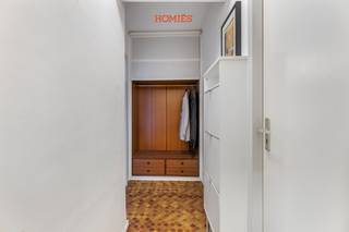 Wij stellen u graag deze studio voor, gelegen in de Fonteinstraat 133 in een verzorgde residentie op een centrale ligging in Leuven. U komt binnen...