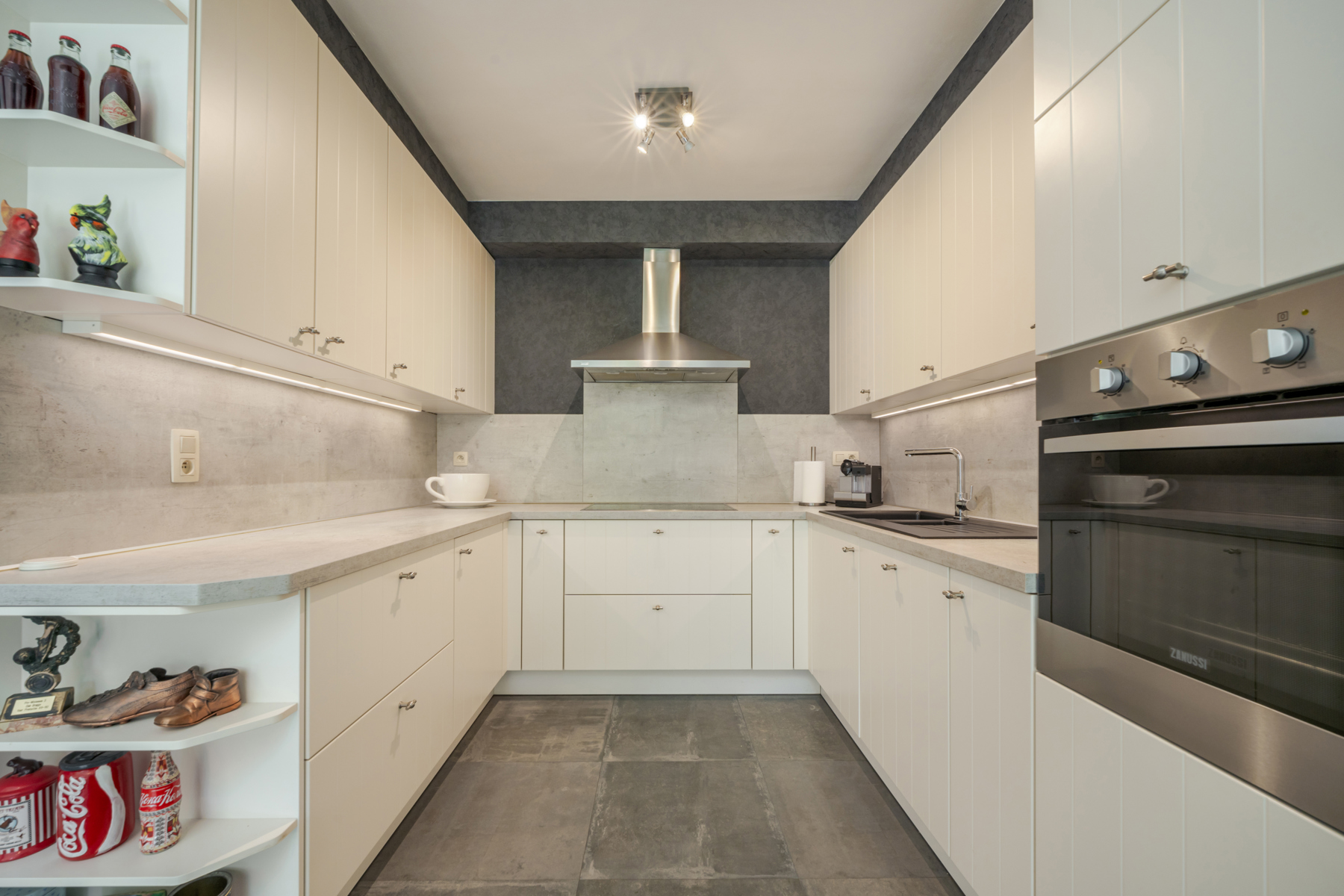 Centraal gelegen 3-slaapkamerappartement mét parking  - foto 4