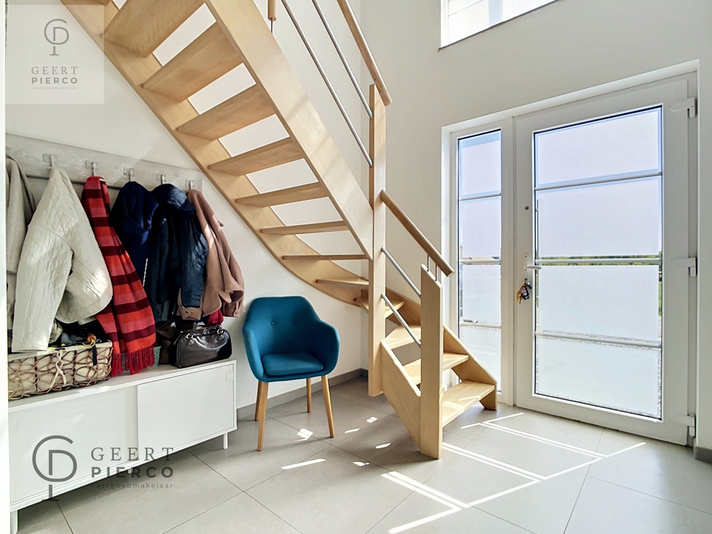 Knappe Villa in residentiële woonwijk - photo 3