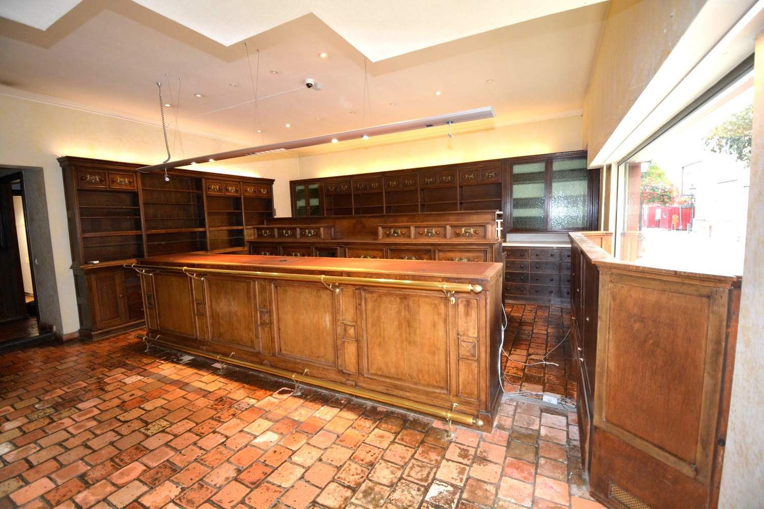 HANDELSGELIJKVLOERS TE CENTRUM OELEGEM! - foto 4