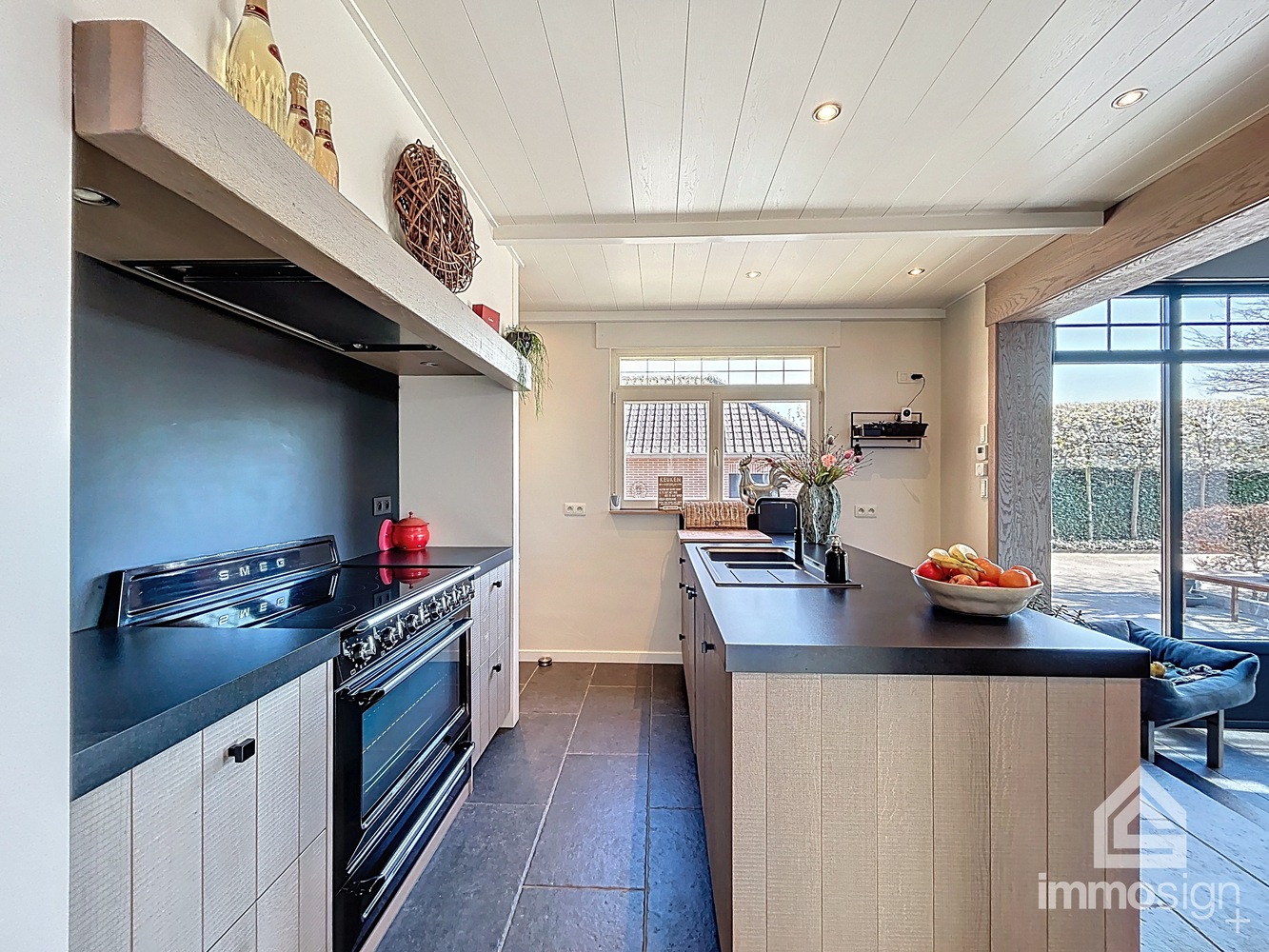 Exclusieve woning voorzien van dubbele garage en bedrijfshal op de Nederlandse grens - foto 3