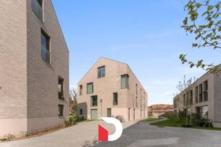 Maak kennis met een uniek en luxueus appartement gelegen op de eerste verdieping van het prestigieuze nieuwbouwproject Gulden Roos, in het...