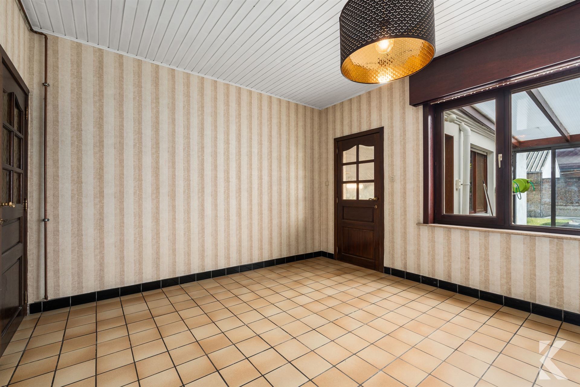 Rijwoning met garage, 3 slpk, tuin, gigantische zolder. - foto 5