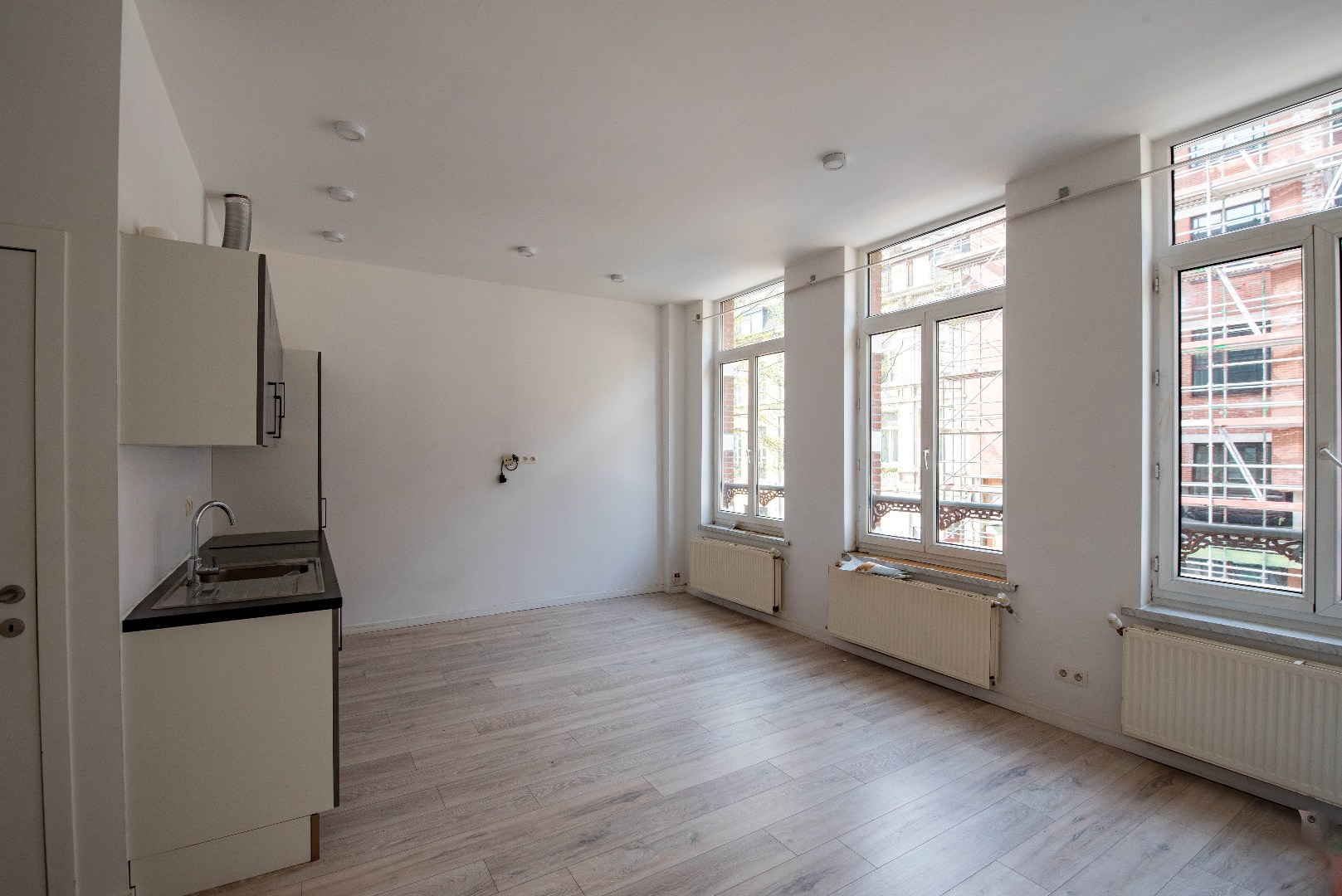 Gerenoveerd appartement met 2 slk - foto 3