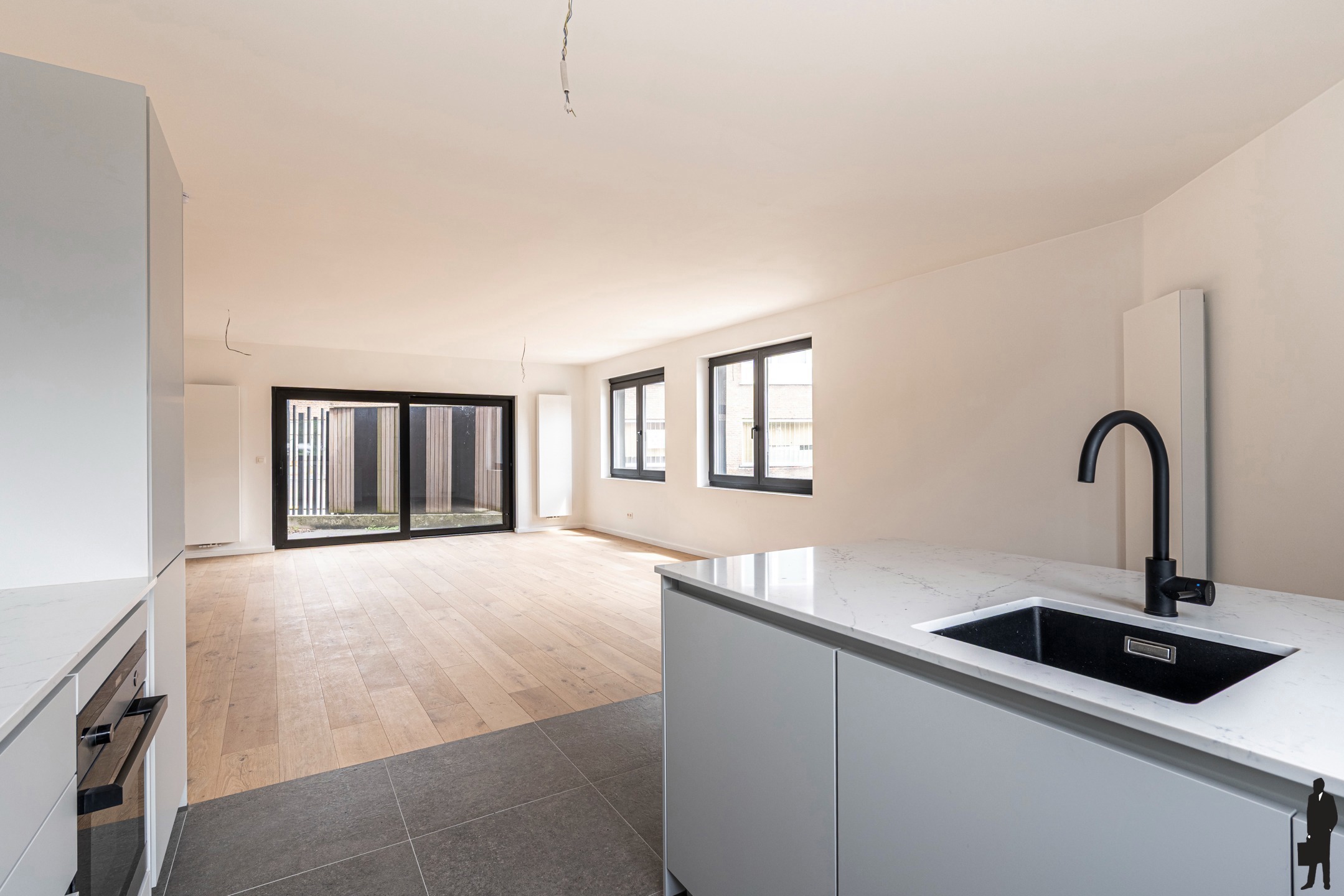 Nieuw, lichtrijk appartement - gelijkvloers, tuin, parking - foto 5