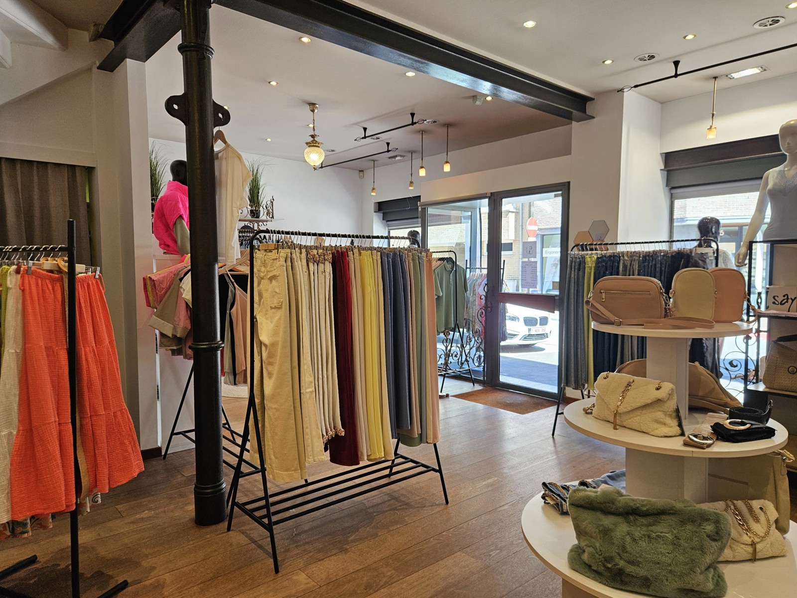 Commercial à louer à Beerse - photo 3