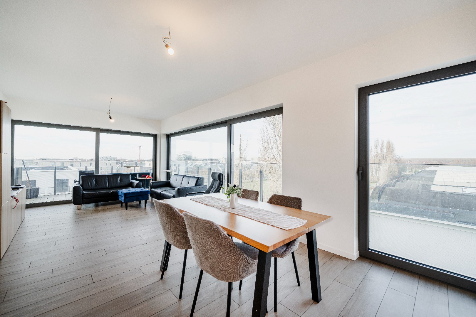 Apartment for sale in Antwerp with 2 bedrooms - photo 4