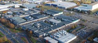 W1: Magazijnruimte (1.740 m²)5.057 EUR per maandR: Productie + werkplaats (5.481 m²)13.702,5 EUR per maandBA links: Kantoorruimte (202 m²)1.935,83...