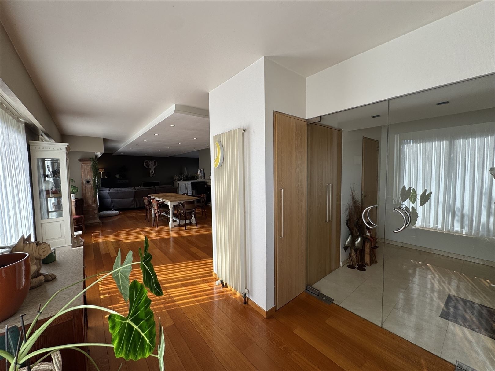 Woning met kantoren en magazijn van 1500m² - foto 3