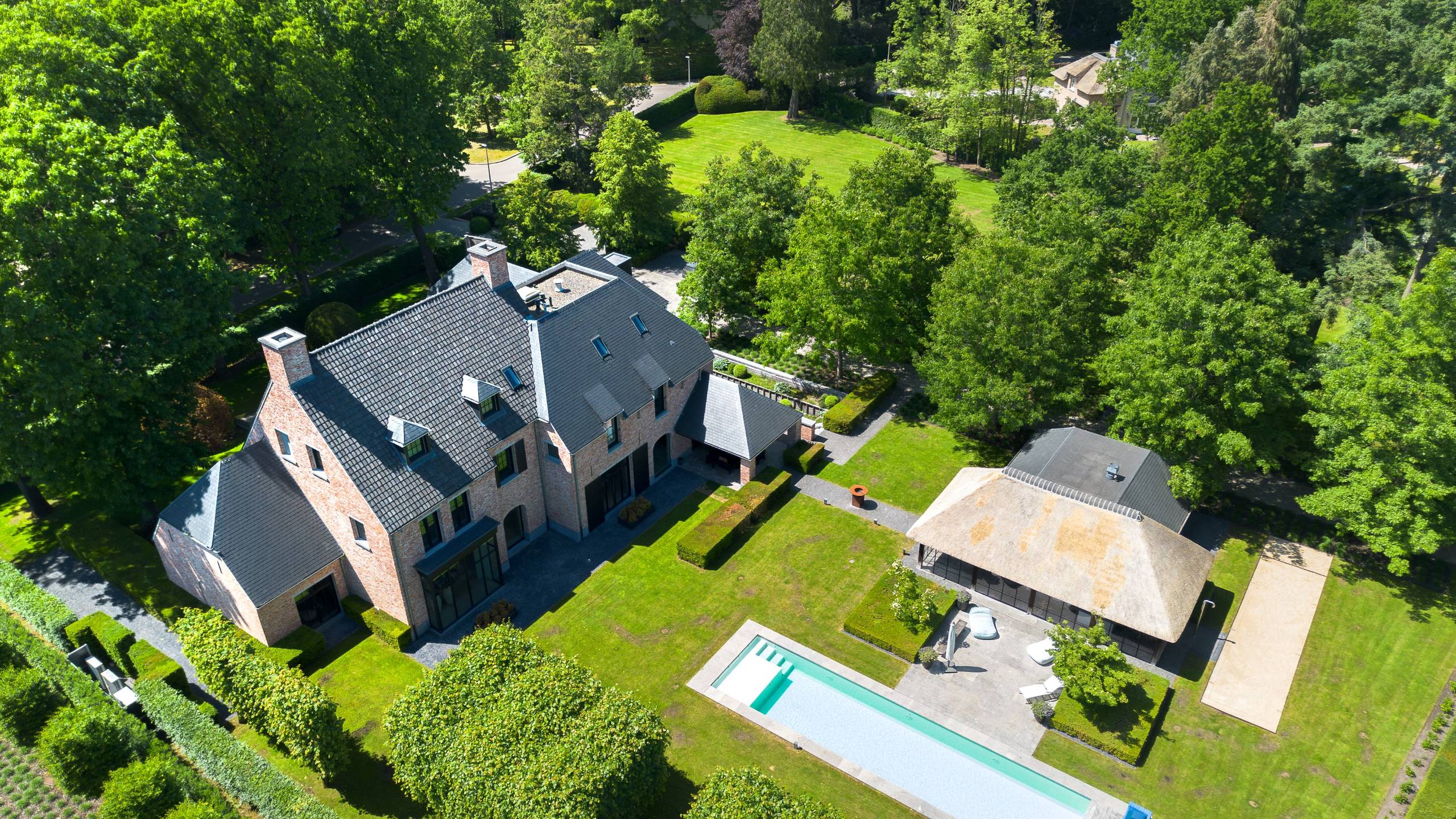 Villa exceptionnelle sur 8 042 m² à Oud-Turnhout - photo 2