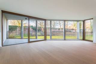 Perfect instapklaar en nieuw appartement in een luxueuze parkresidentie in de gegeerde ‘Eksterlaar’ wijk in Deurne-Zuid.Met alle invalswegen staat...